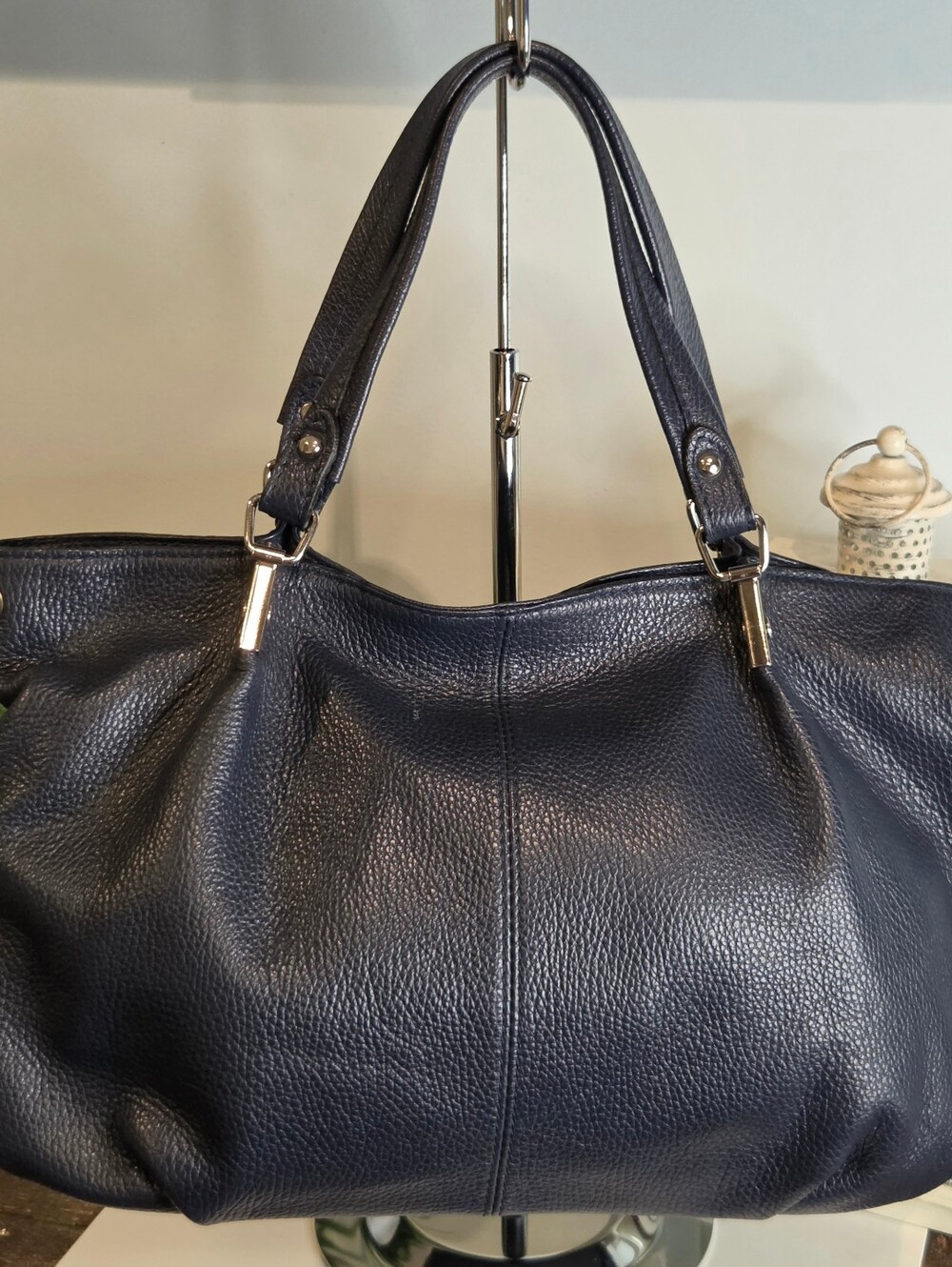 Sofia Cordoni Navy Italian Leather Bag